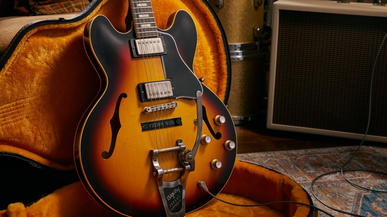 Slash Signature ES-335 guitar
