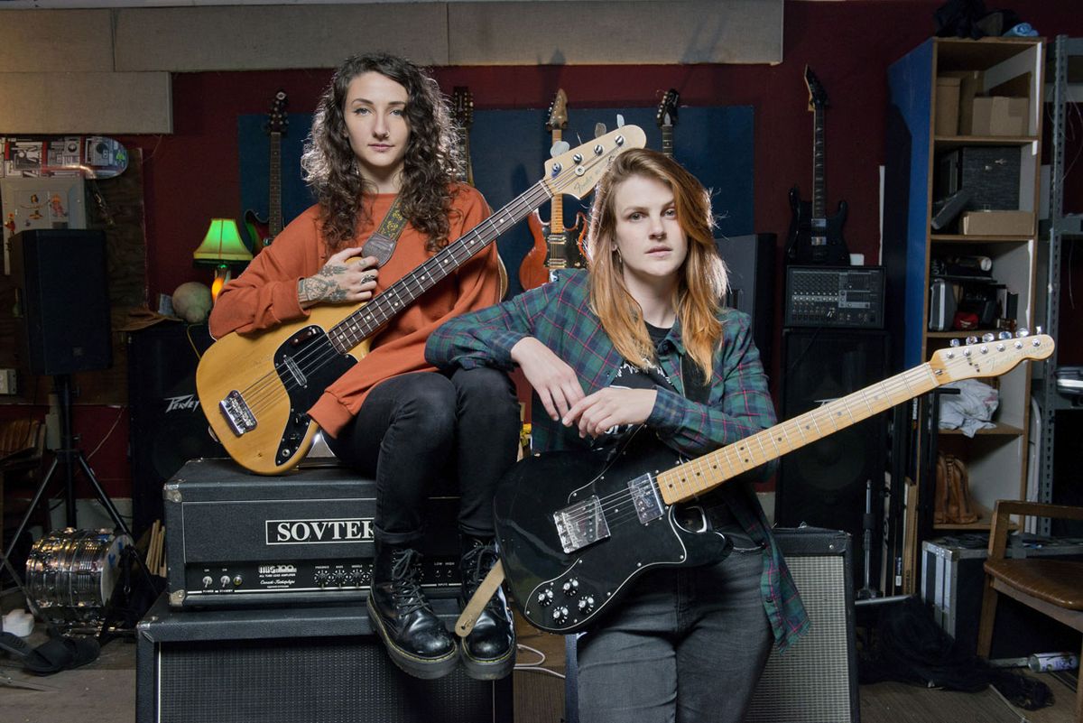 Blackwater Holylight s Mad Scientists On The Loose Premier Guitar