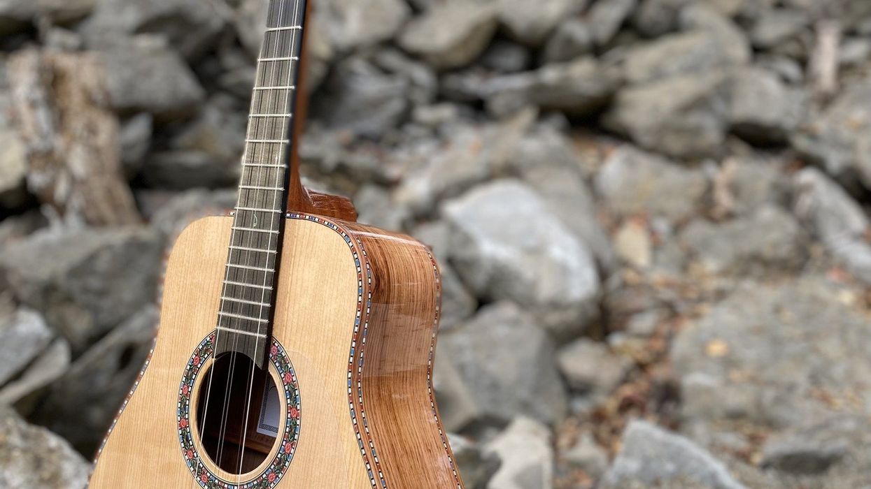 The Transcontinental History of the Tres Cubano