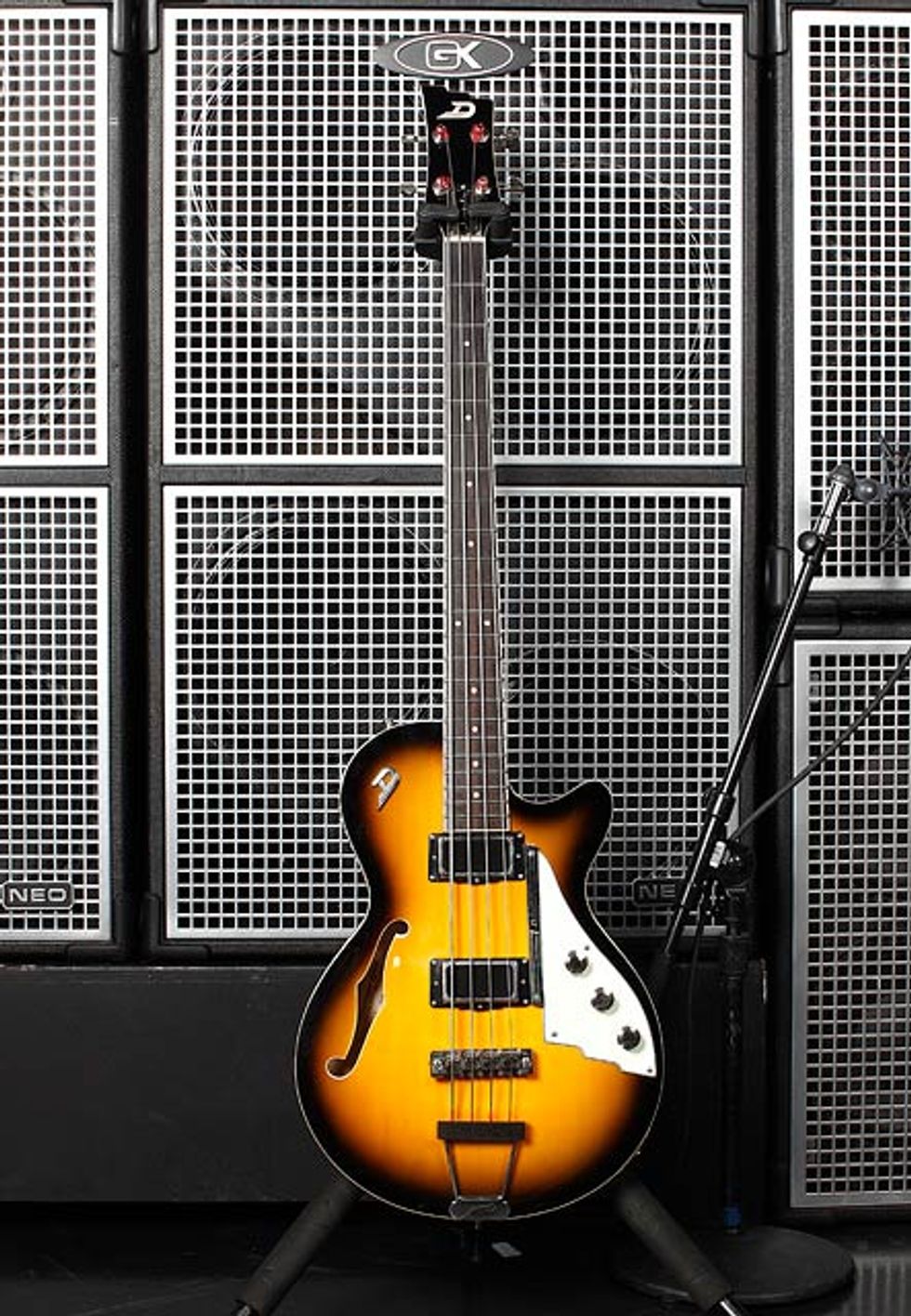 Tom Hamilton's Duesenberg Starplayer Bass