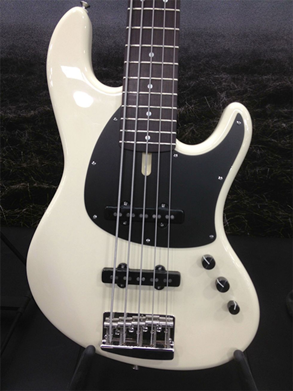 Tom Stenback Basses