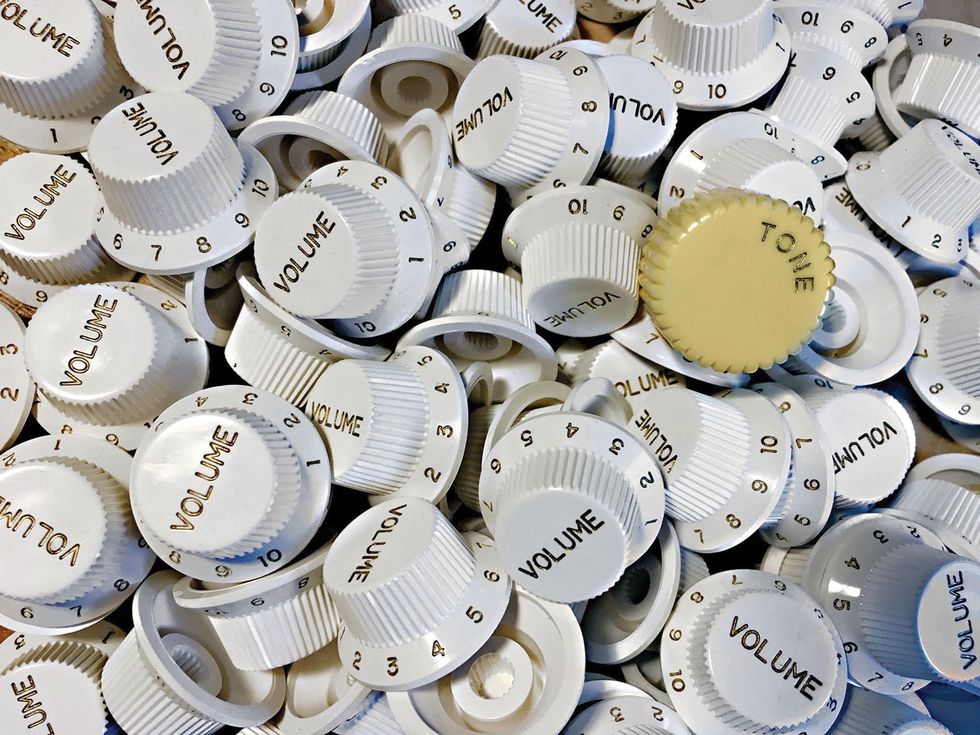 Jol Dantzig's Esoterica Electrica: The Tone Inside Your Head