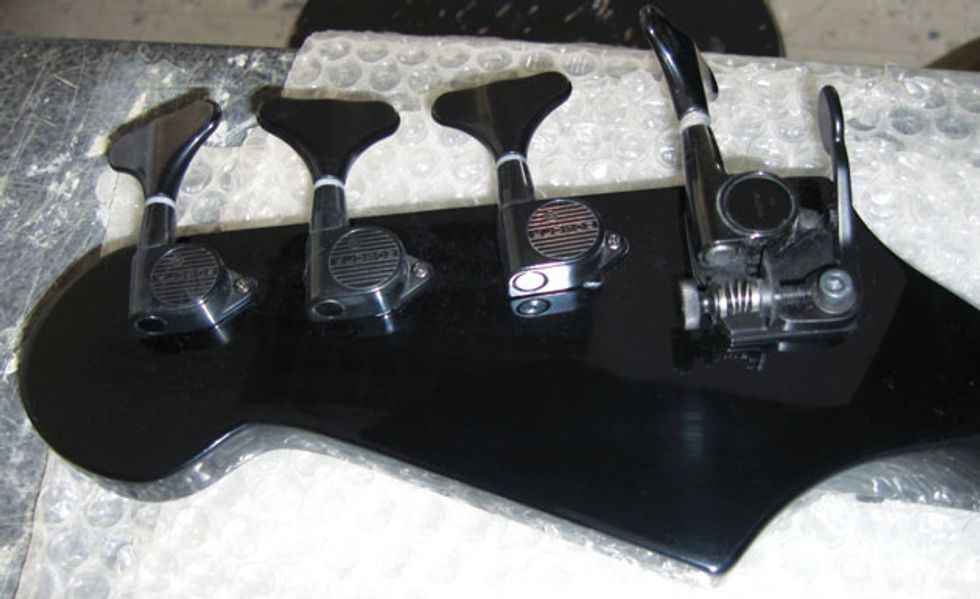 Bass Bench Beef Up Your 4 String Premier Guitar